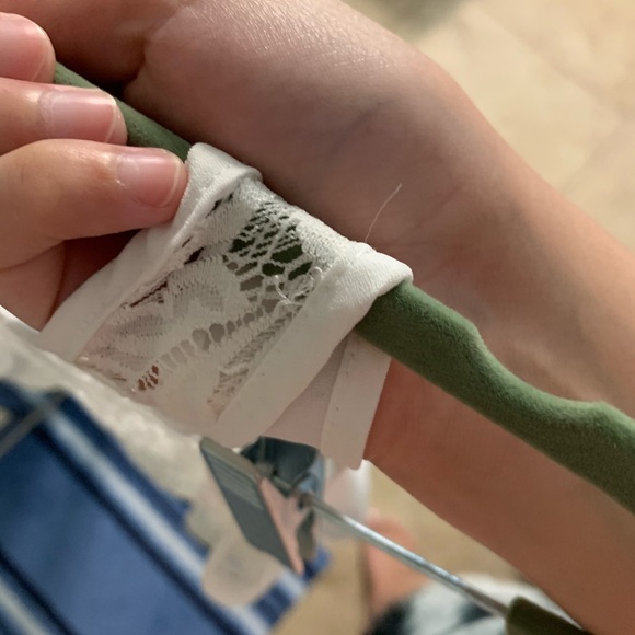 Rainbow high low tank top - Picture 3 of 3